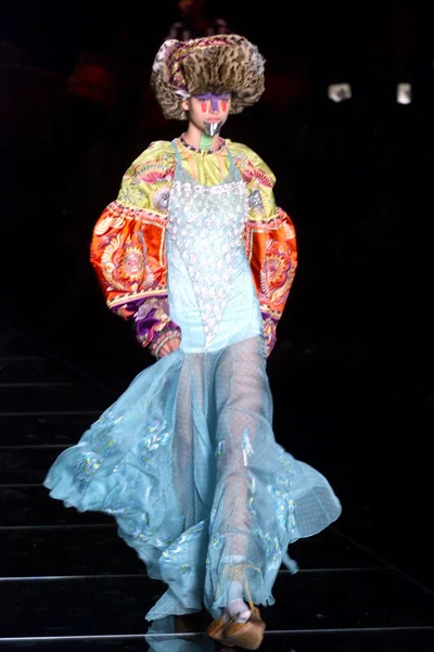 Look 26